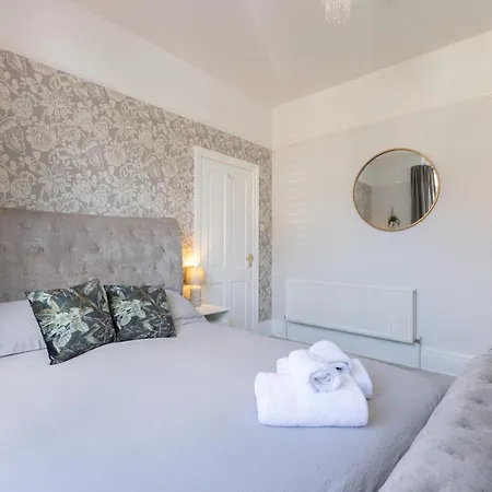 Bootham 32 - Free Parking - Five Minute Walk To Minster